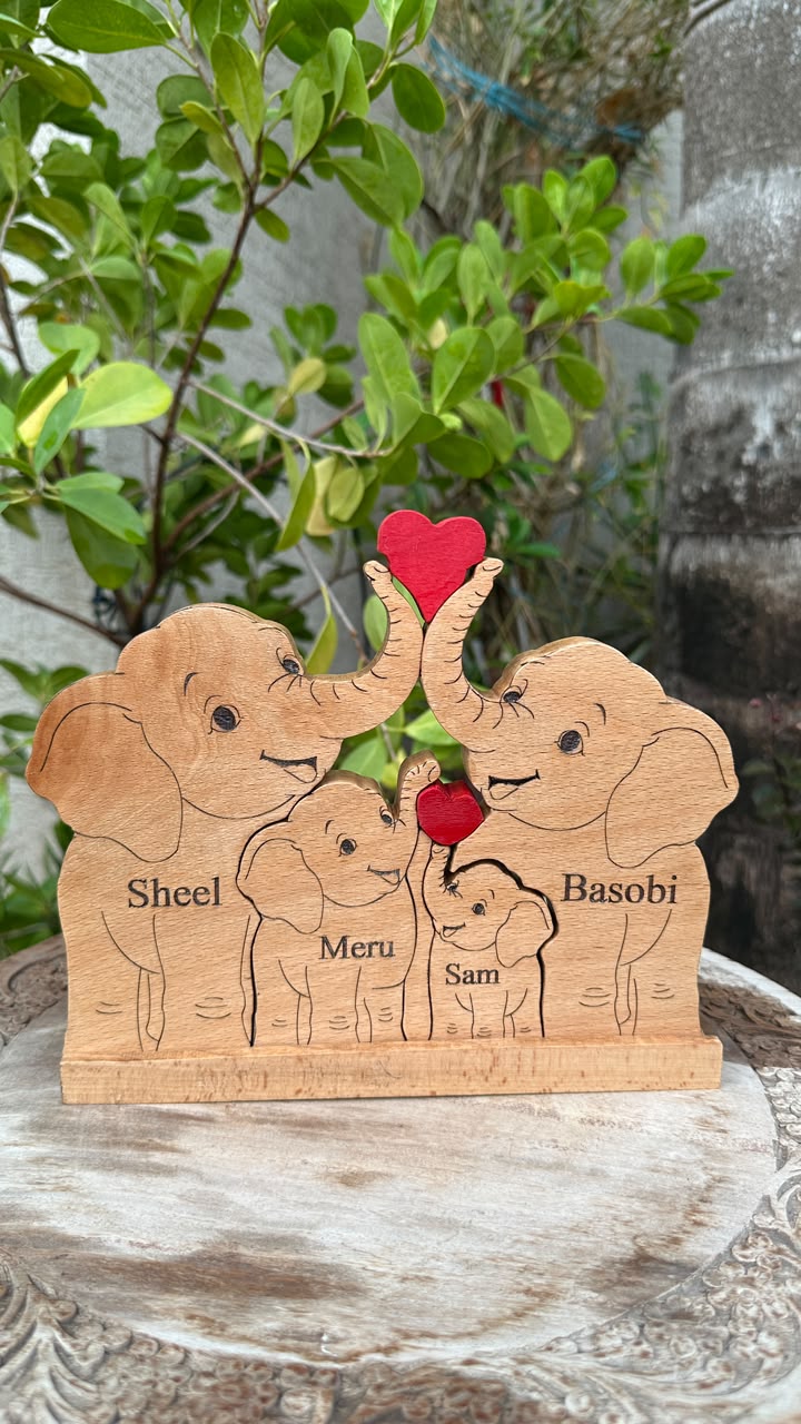 10" inch Elephant Family of 4 – Personalized Wooden Decor