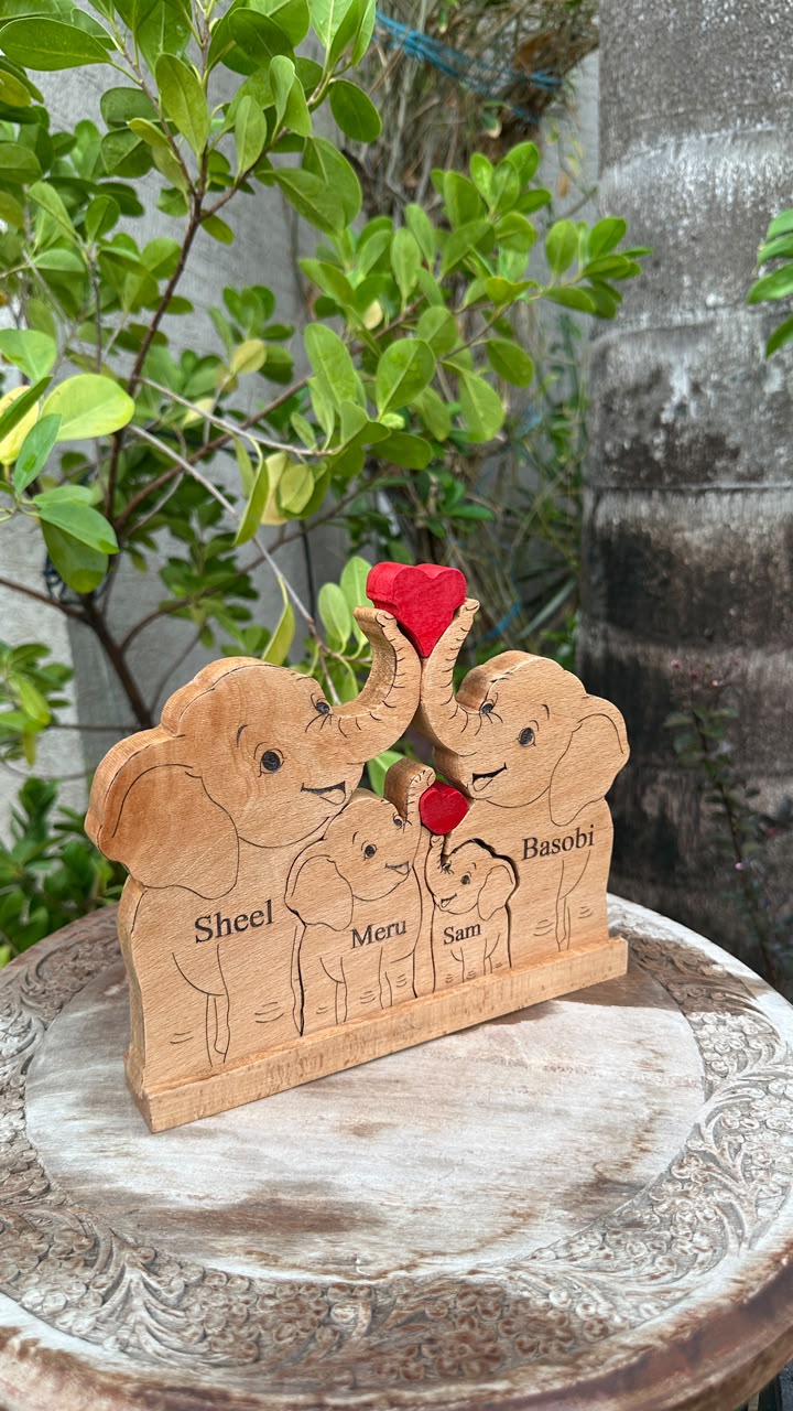 10" inch Elephant Family of 4 – Personalized Wooden Decor
